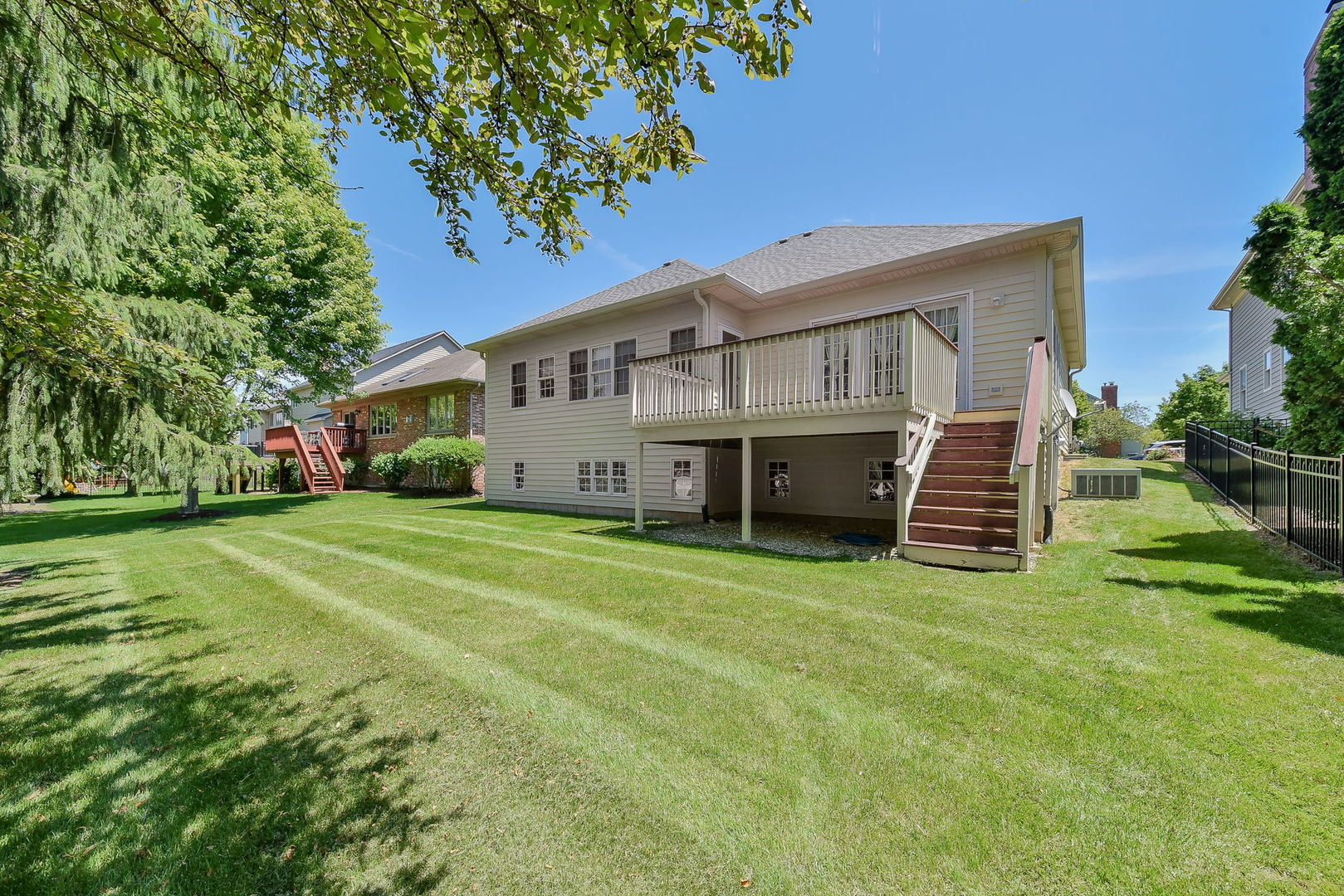 4N382 Mark Twain Street, St. Charles, IL 60175