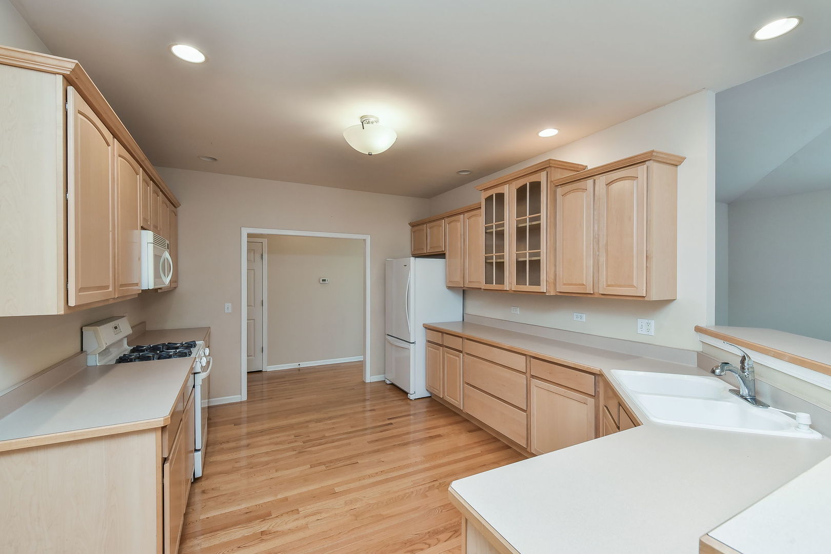 4N382 Mark Twain Street, St. Charles, IL 60175