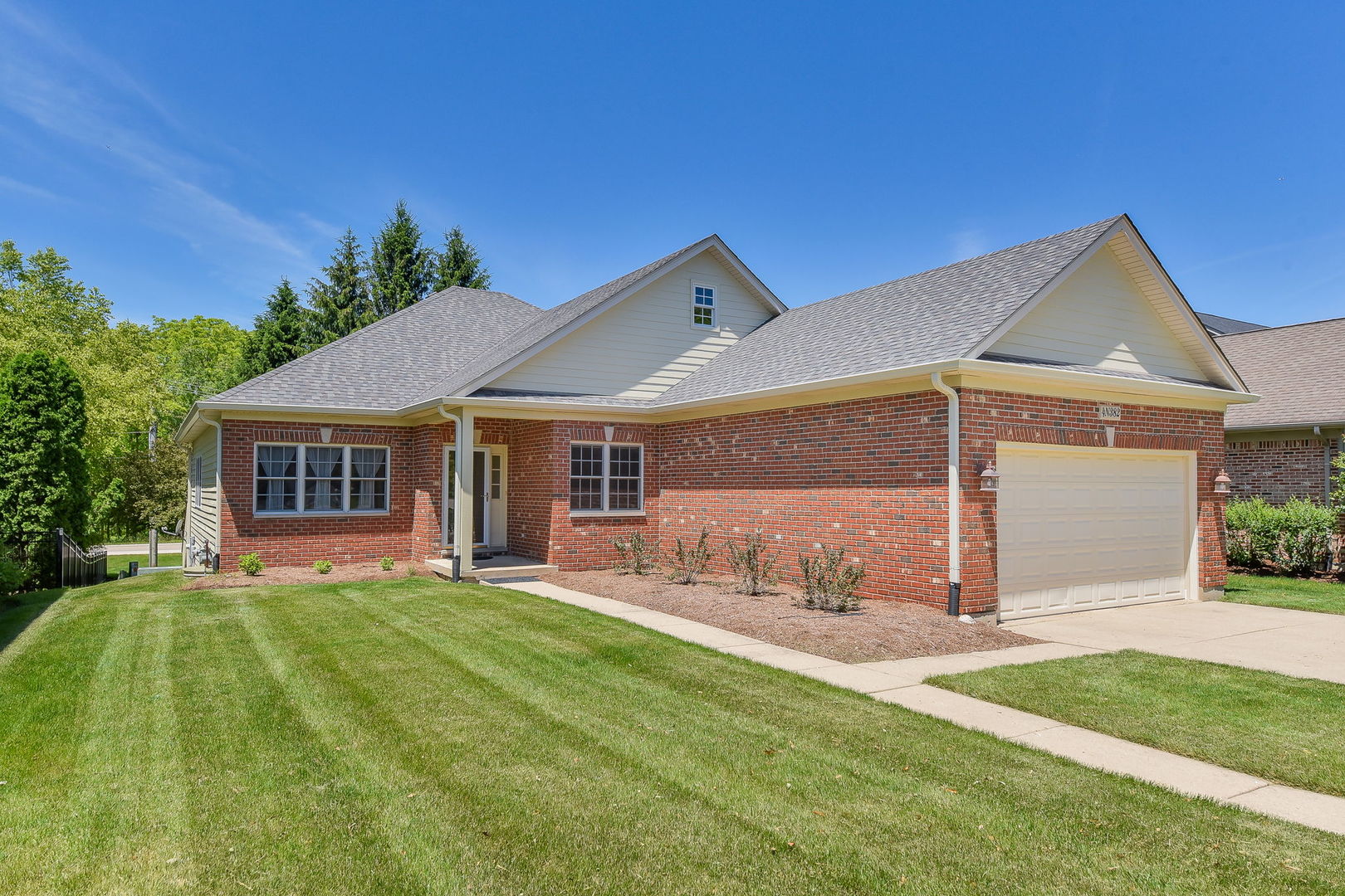 4N382 Mark Twain Street, St. Charles, IL 60175