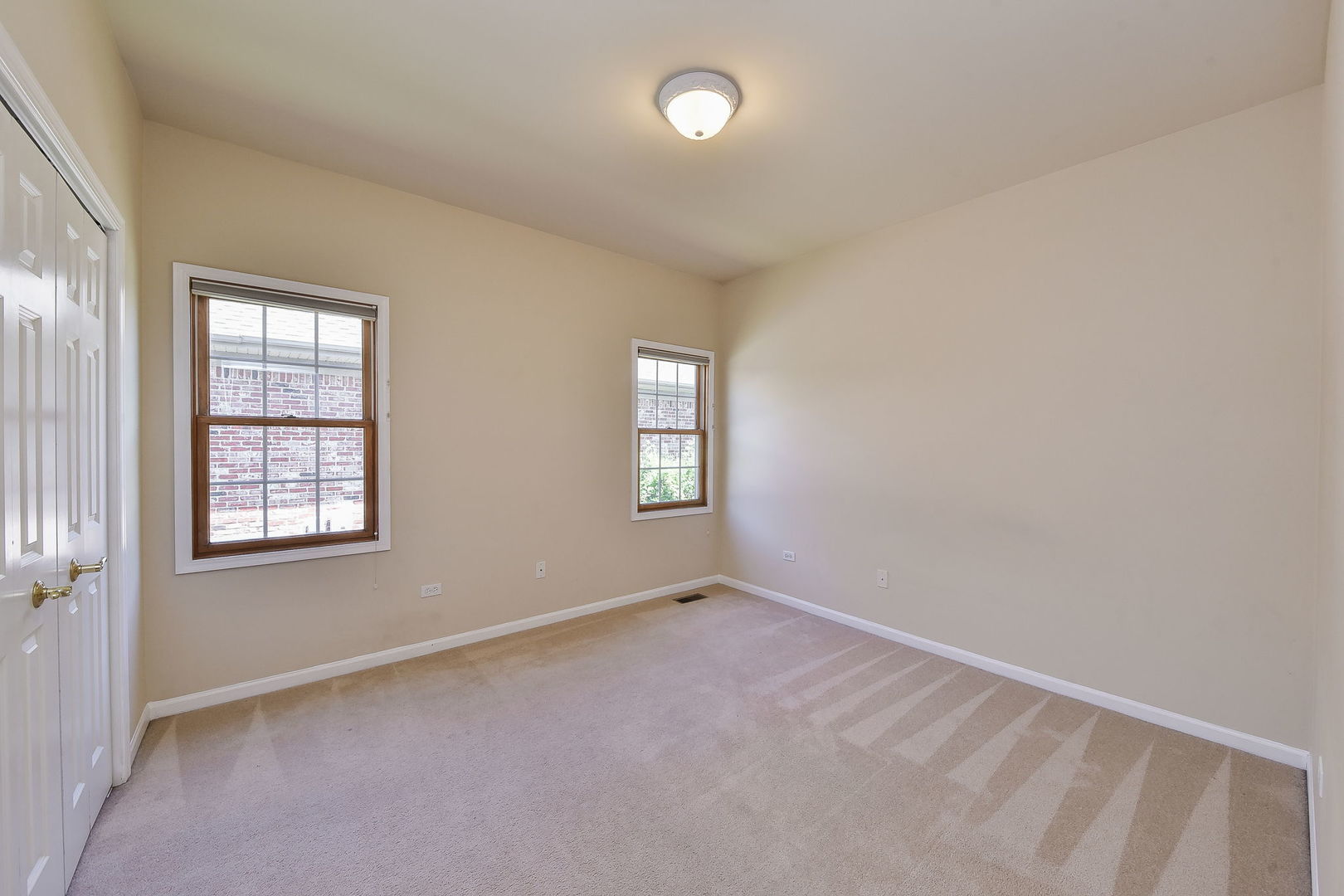 4N382 Mark Twain Street, St. Charles, IL 60175