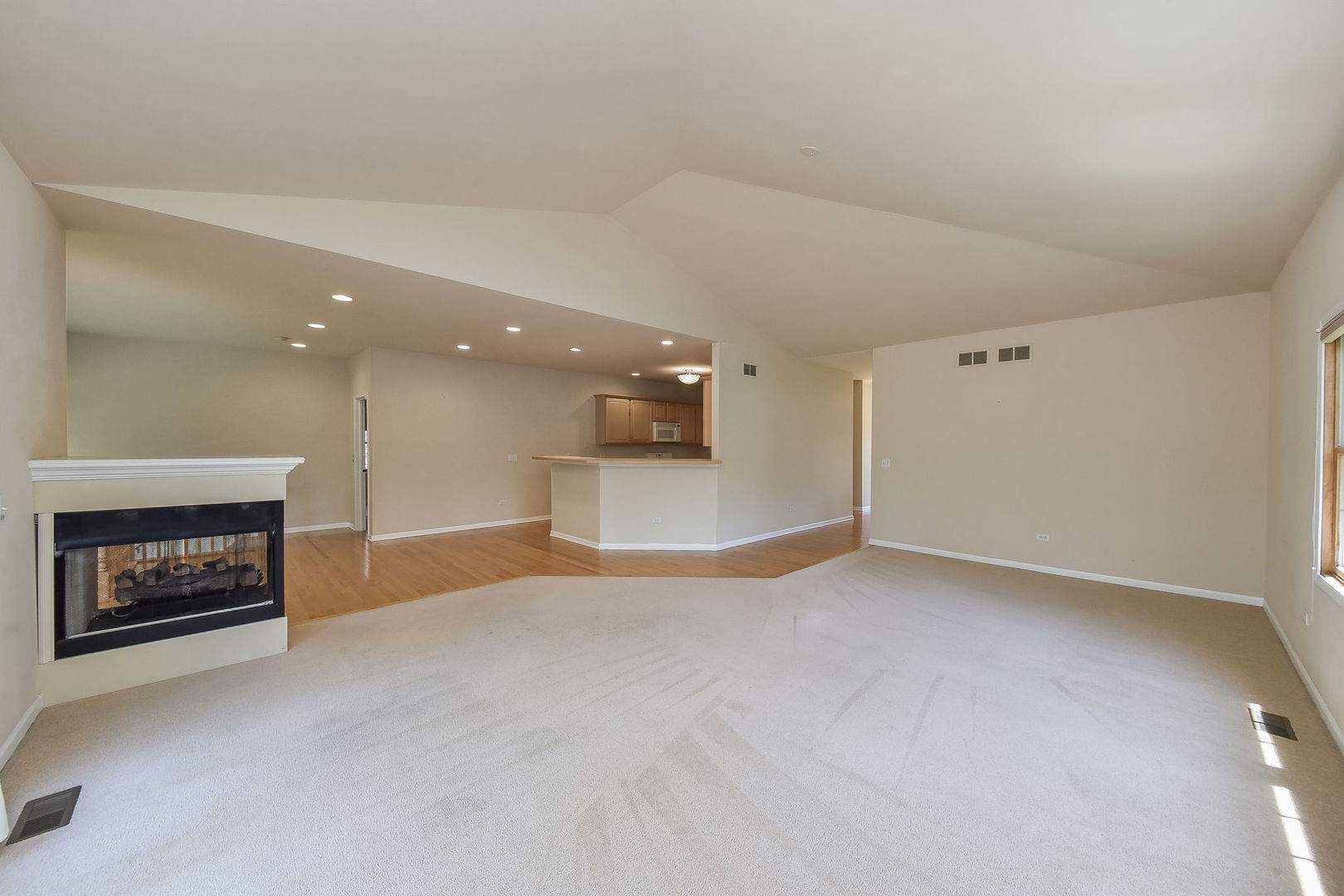4N382 Mark Twain Street, St. Charles, IL 60175