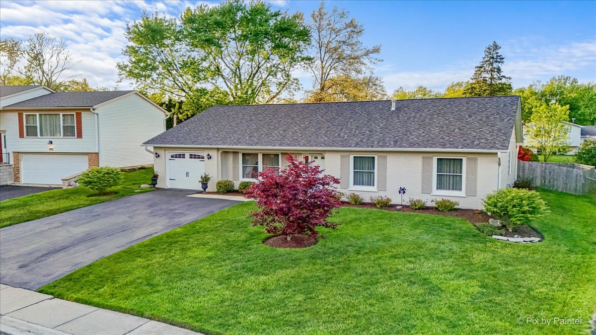 666 Surryse Road, Lake Zurich, IL 60047