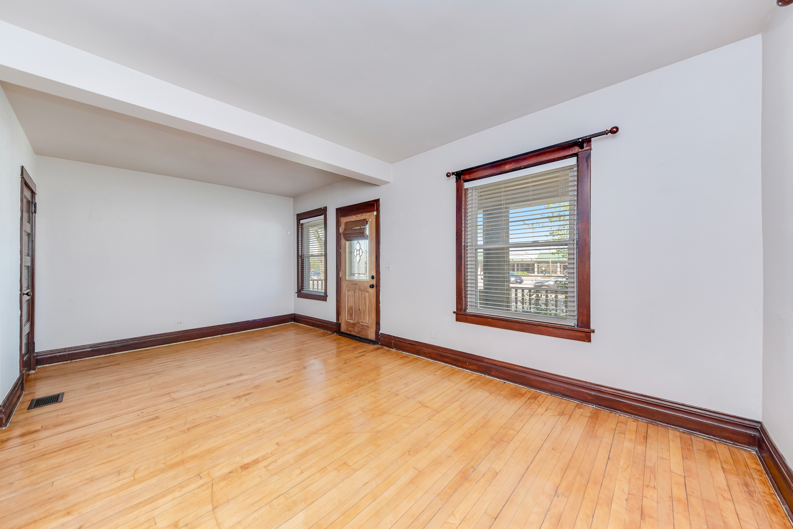 426 N La Grange Road #1, La Grange Park, IL 60526