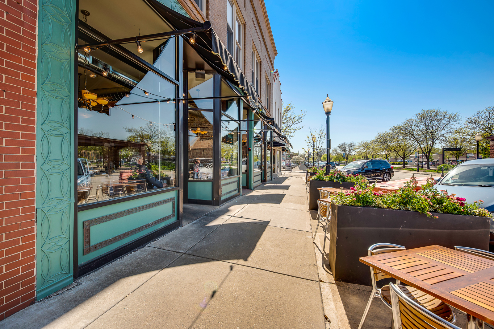426 N La Grange Road #1, La Grange Park, IL 60526