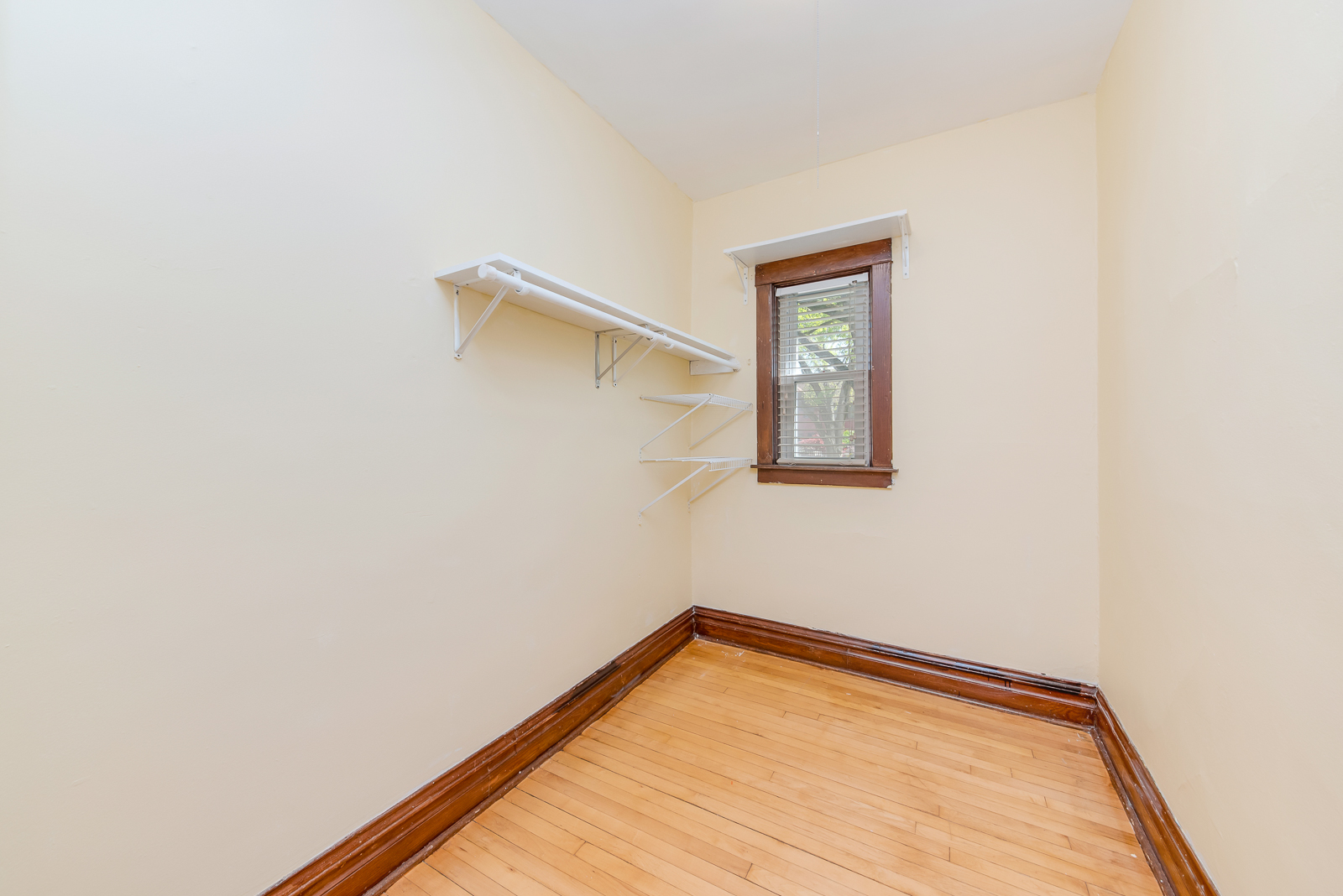 426 N La Grange Road #1, La Grange Park, IL 60526