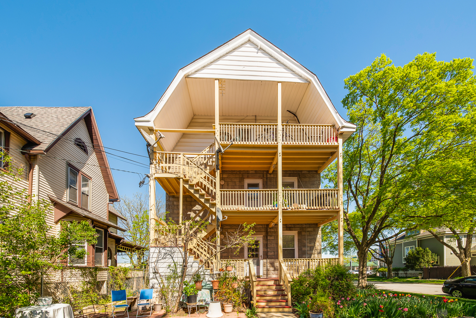 426 N La Grange Road #1, La Grange Park, IL 60526