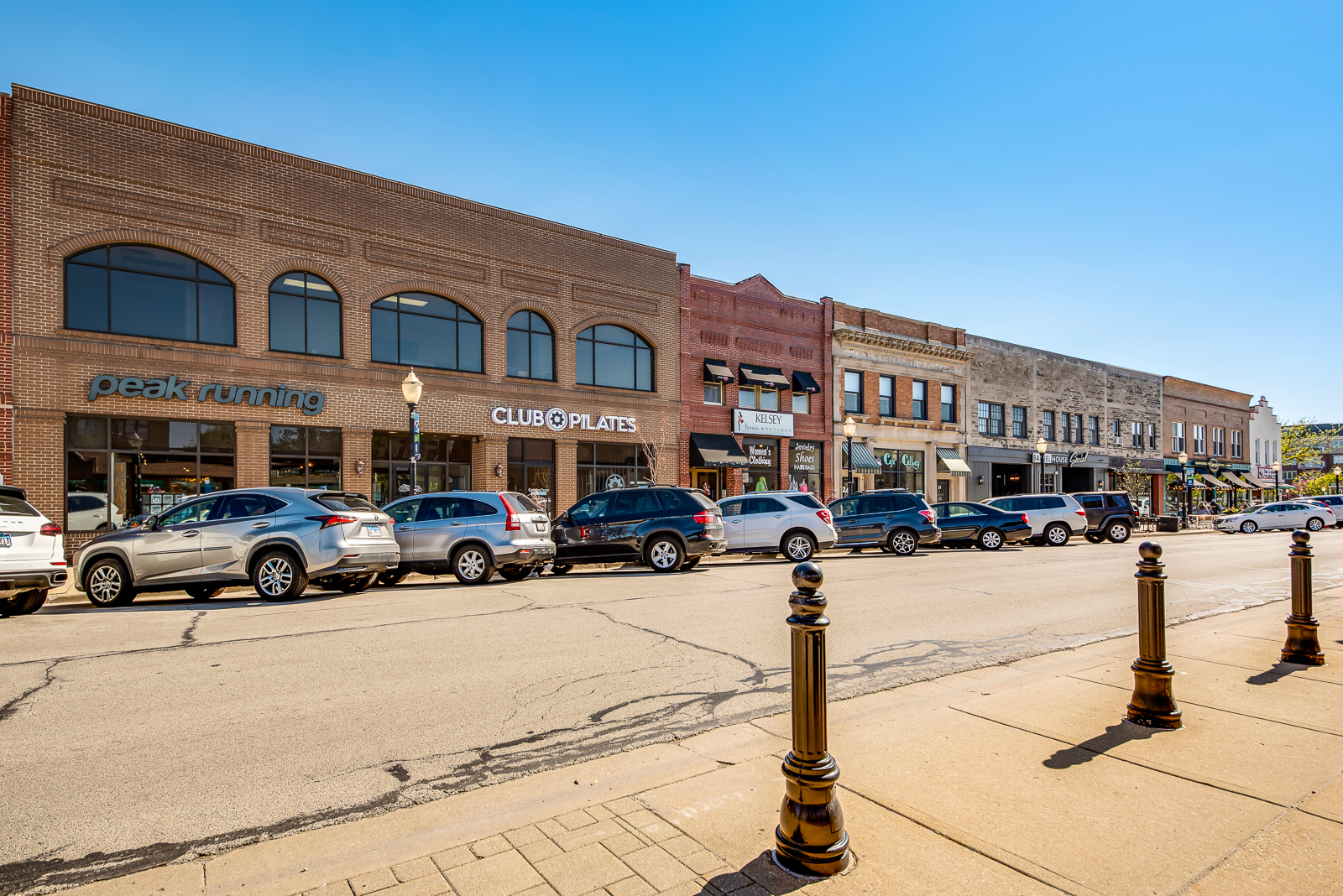 426 N La Grange Road #1, La Grange Park, IL 60526