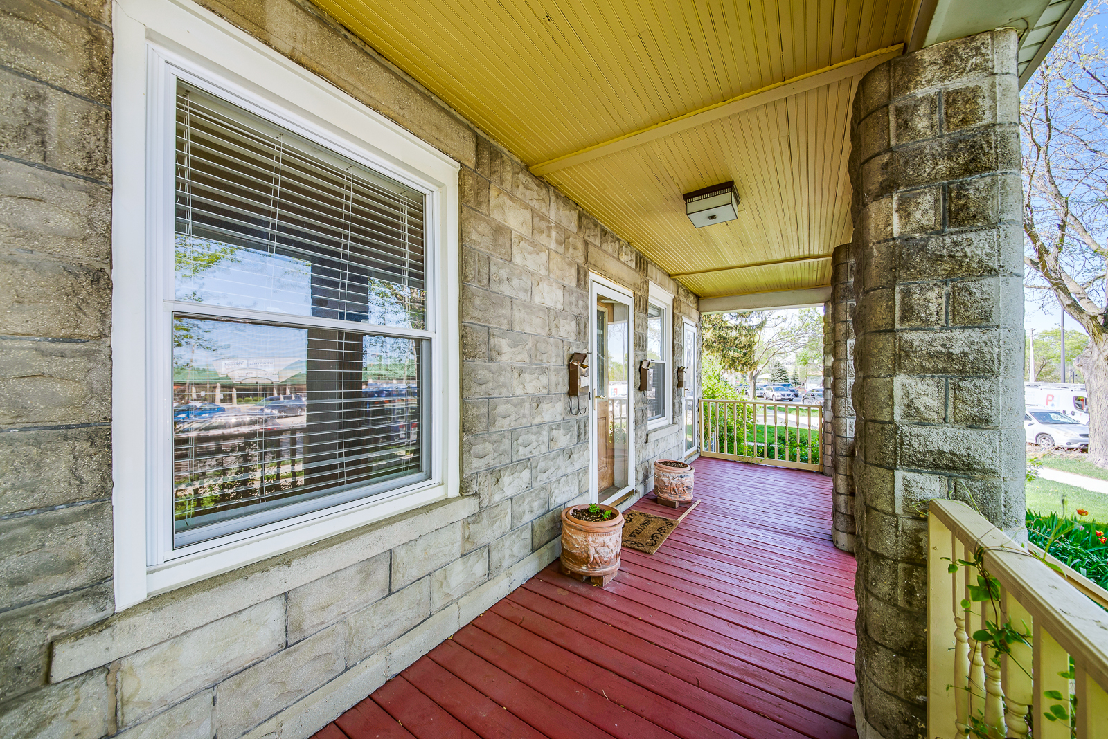 426 N La Grange Road #1, La Grange Park, IL 60526