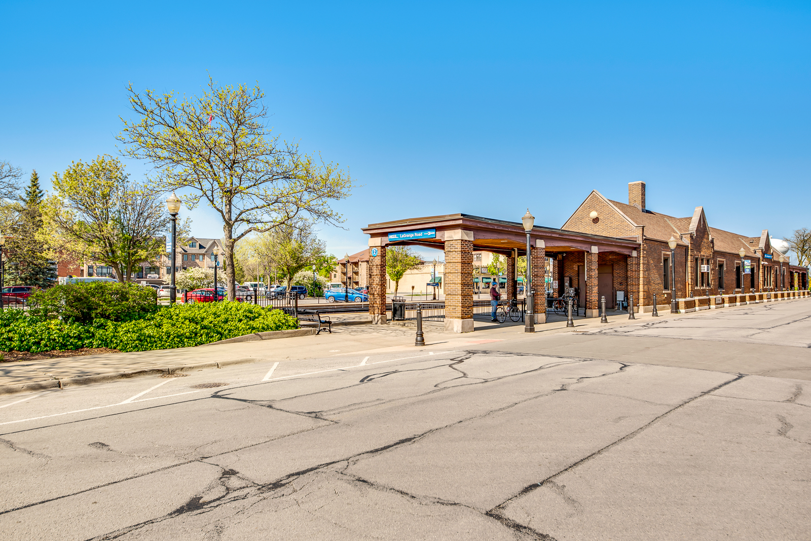 426 N La Grange Road #1, La Grange Park, IL 60526