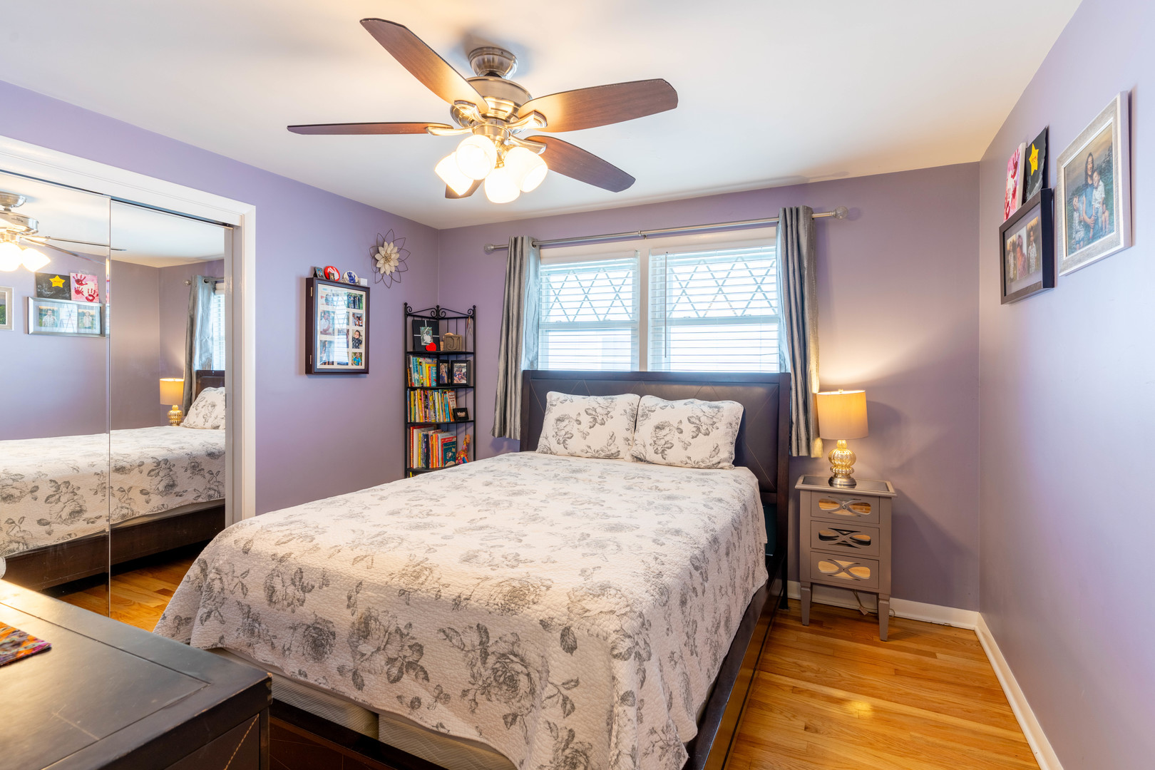 5332 S Meade Avenue, Chicago, IL 60638