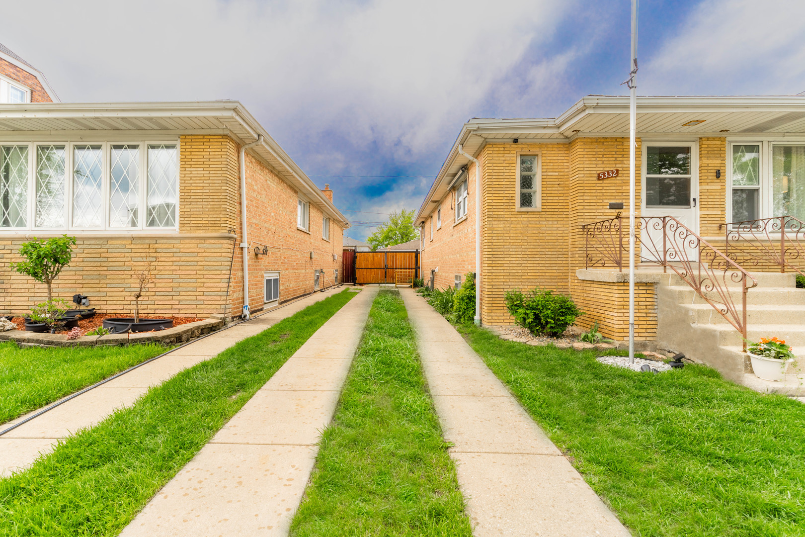 5332 S Meade Avenue, Chicago, IL 60638