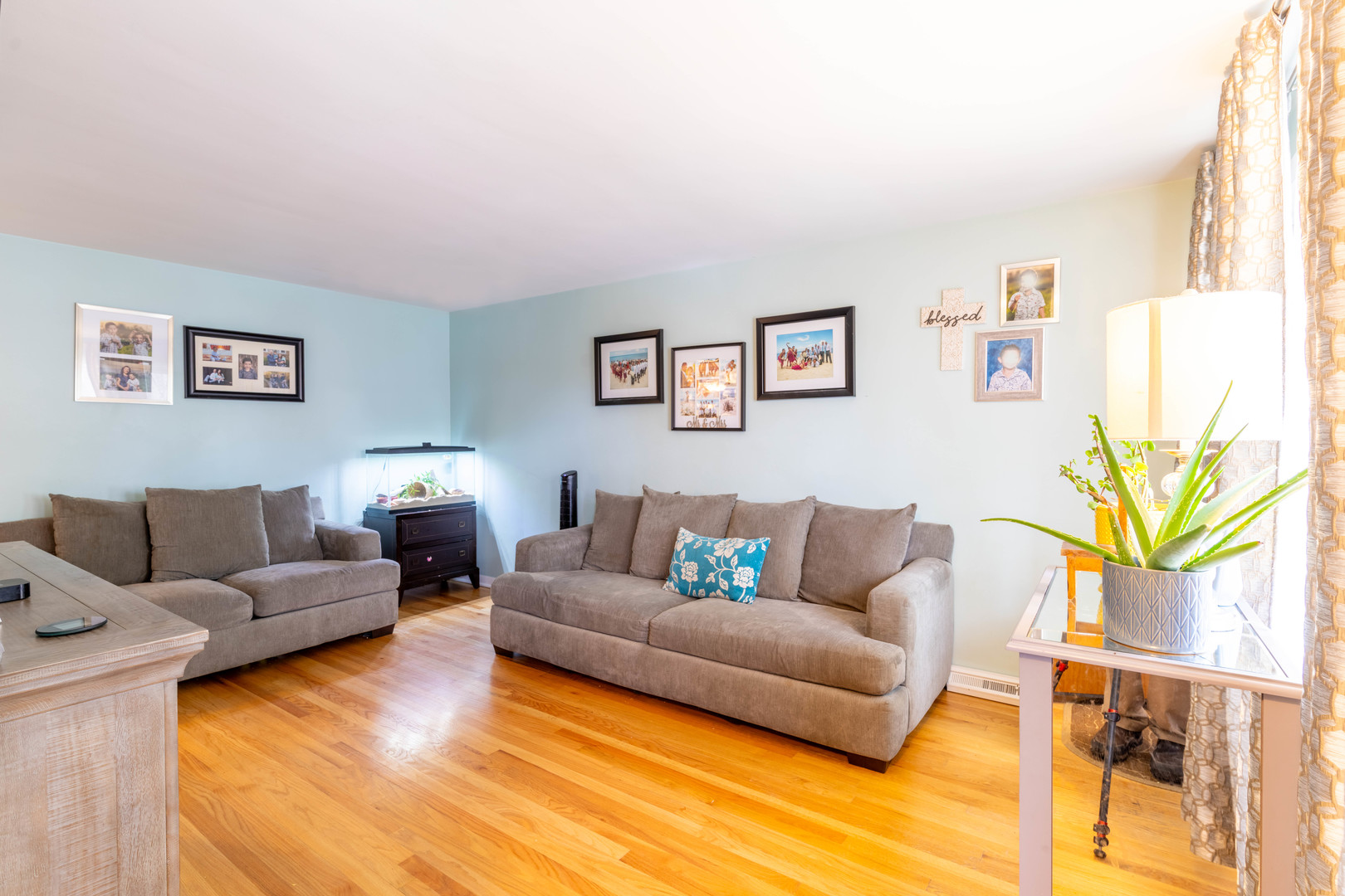 5332 S Meade Avenue, Chicago, IL 60638