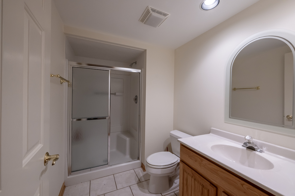833 Huntleigh Drive, Naperville, IL 60540