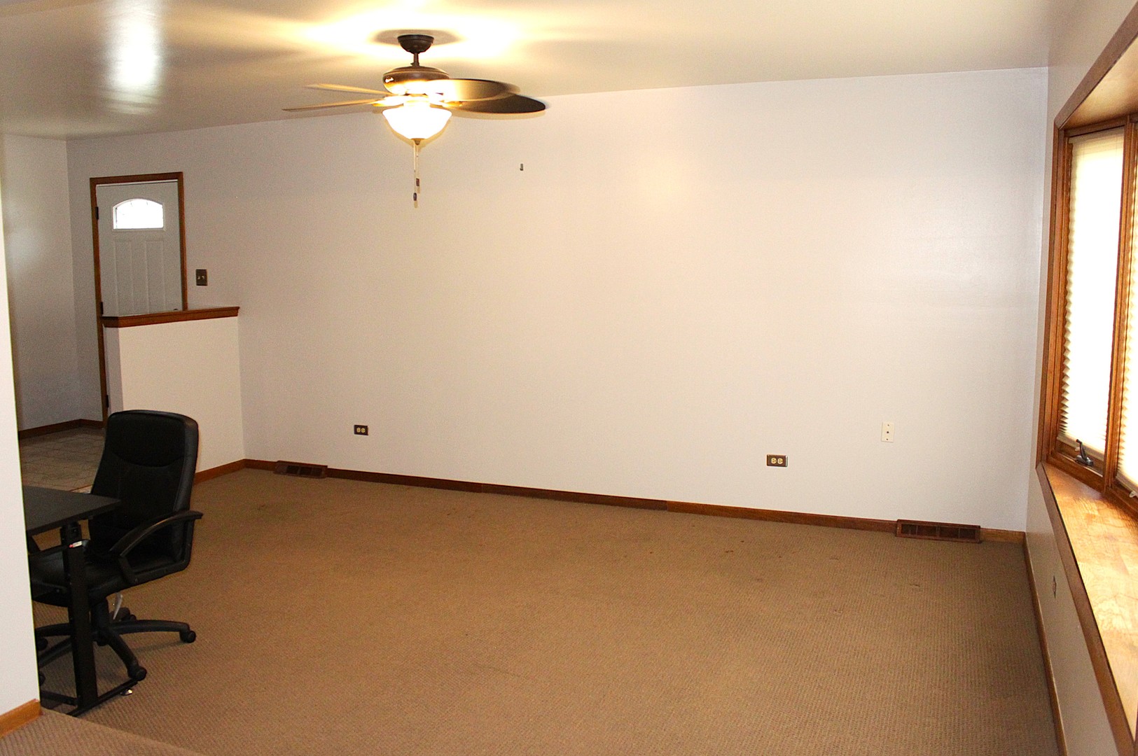 10013 S Menard Avenue, Oak Lawn, IL 60453