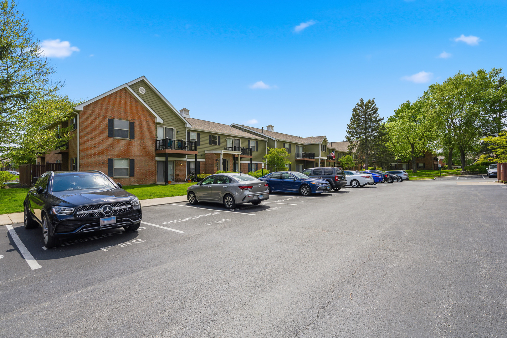 1312 Mc Dowell Road #204, Naperville, IL 60563