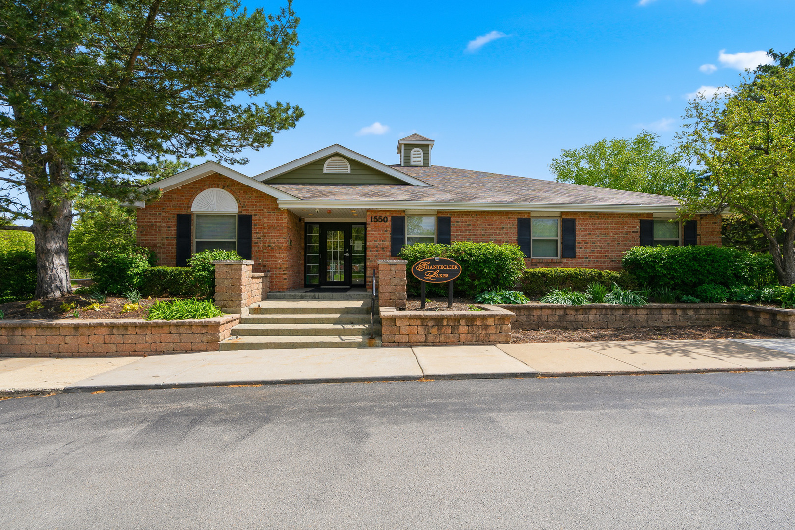1312 Mc Dowell Road #204, Naperville, IL 60563