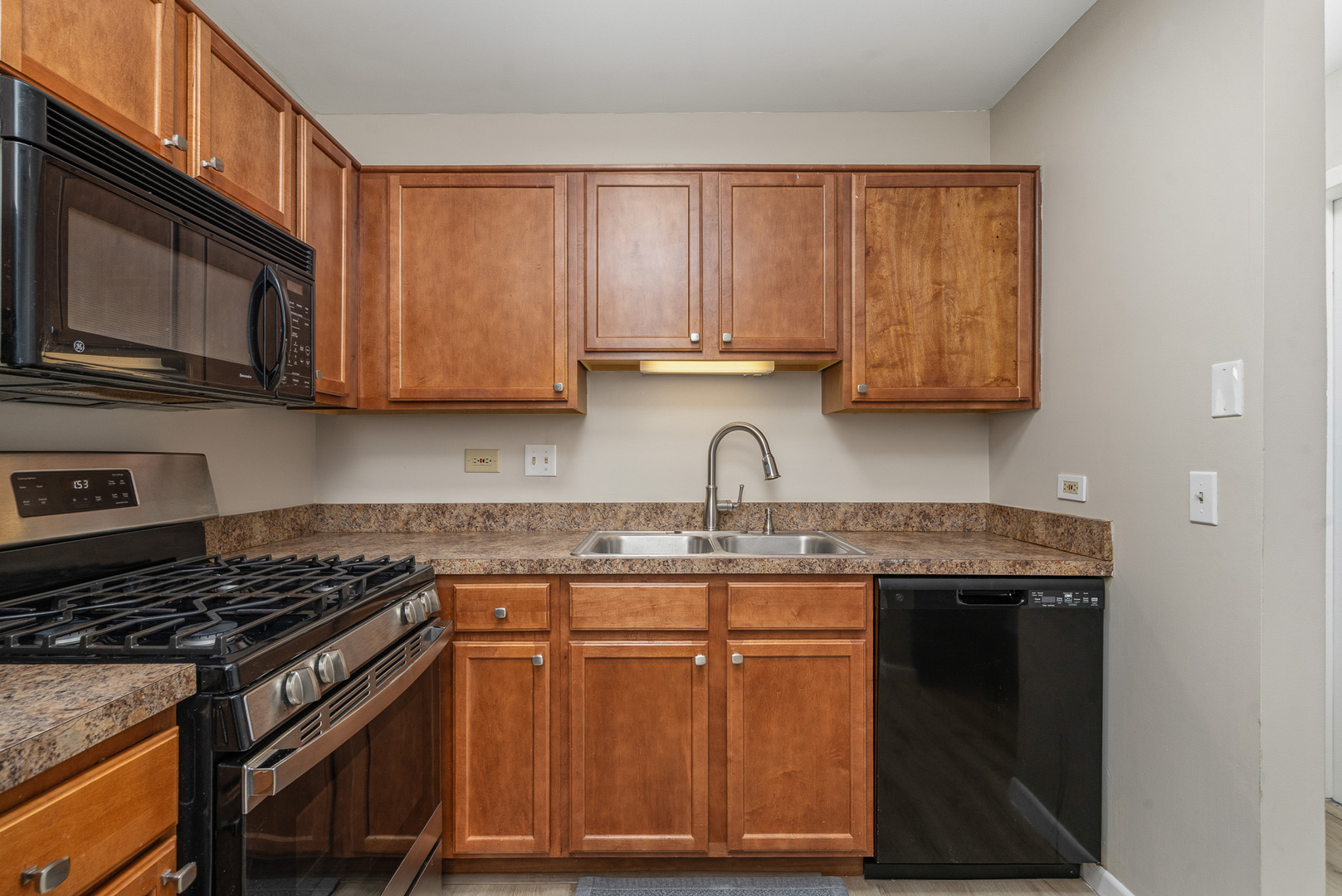 1312 Mc Dowell Road #204, Naperville, IL 60563