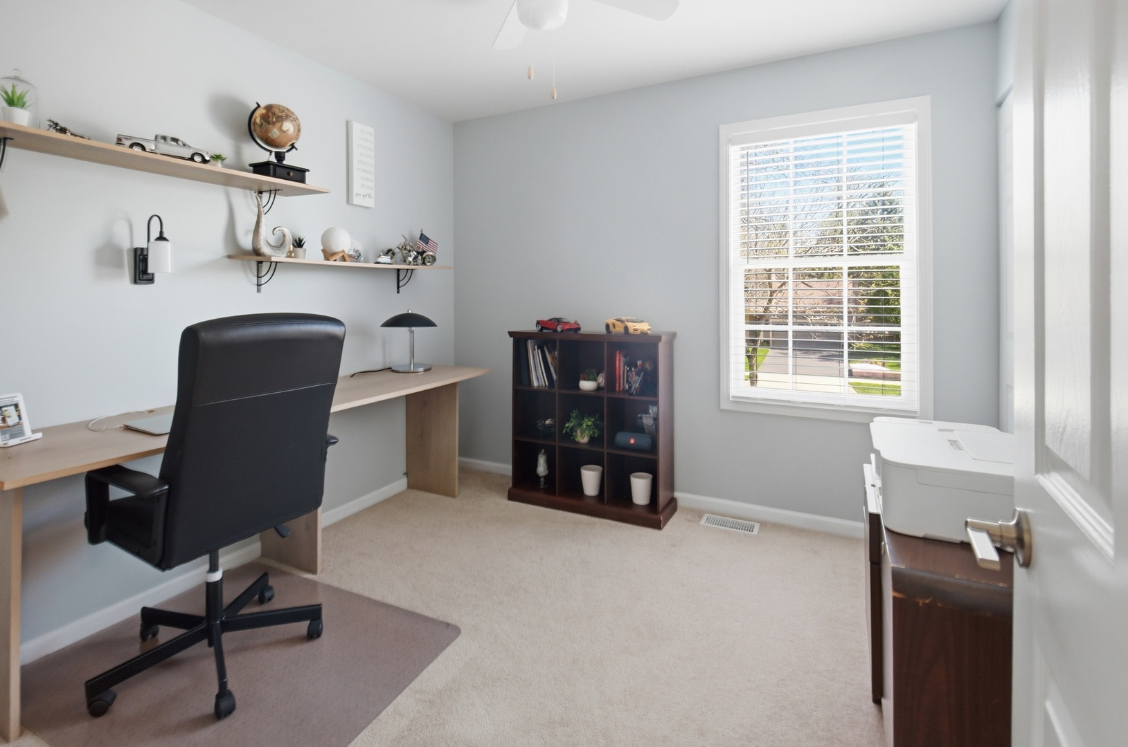 1320 Yellowstone Parkway, Algonquin, IL 60102