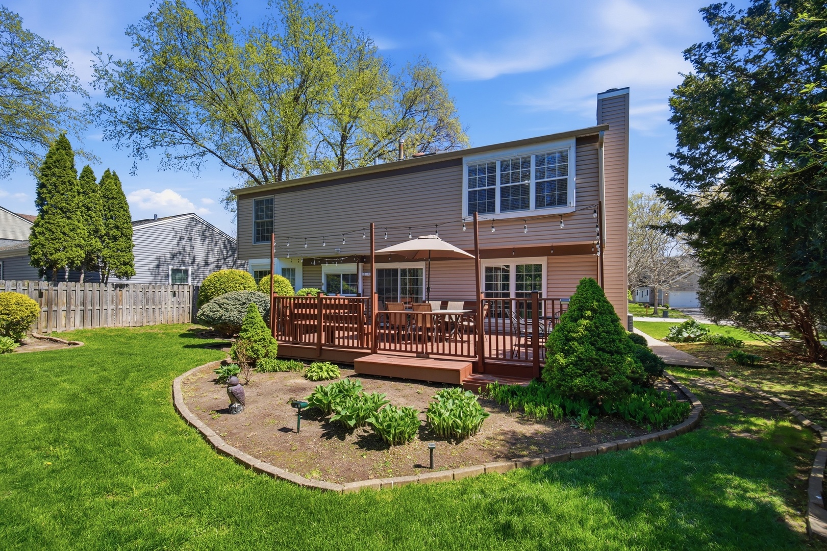 1320 Yellowstone Parkway, Algonquin, IL 60102