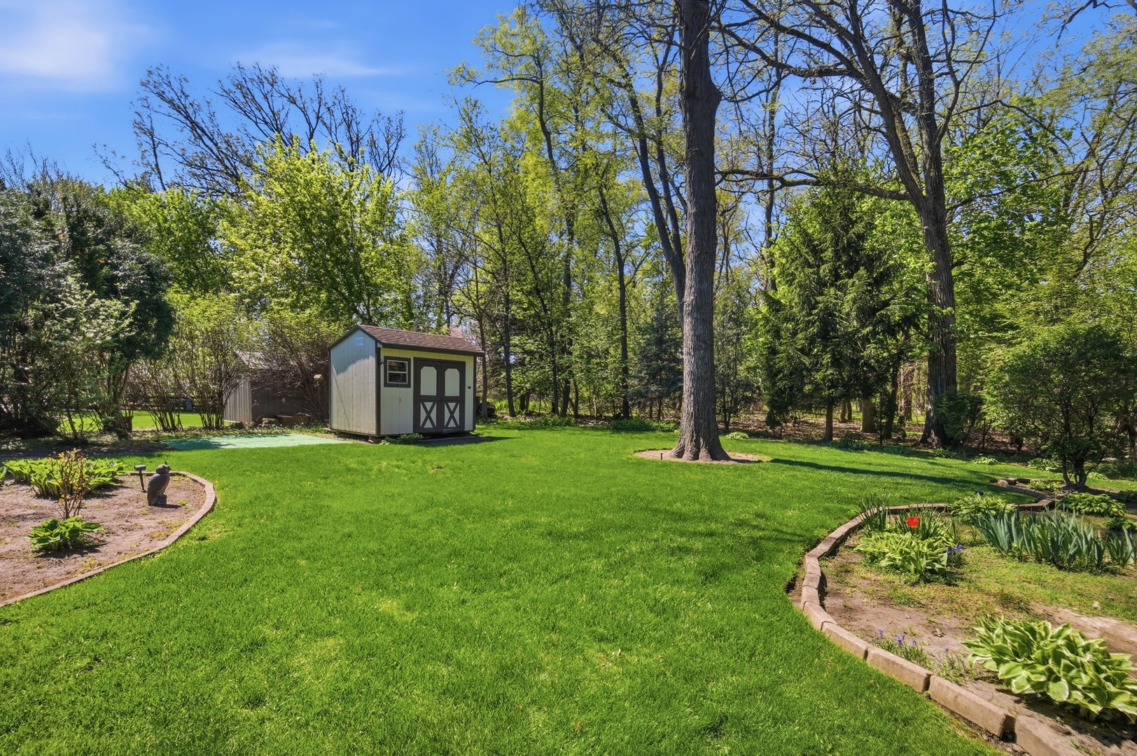 1320 Yellowstone Parkway, Algonquin, IL 60102