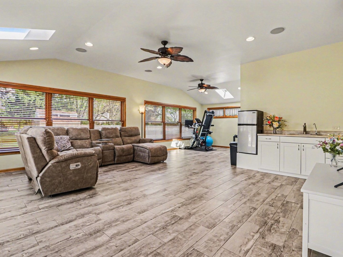 10S287 Alma Lane, Naperville, IL 60564