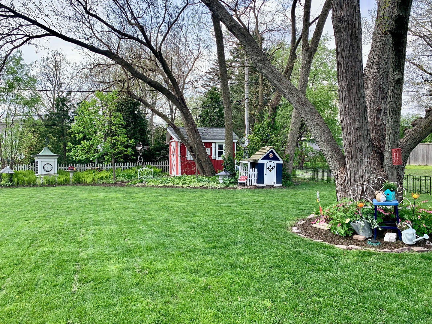 4628 Wolf Road, Western Springs, IL 60558
