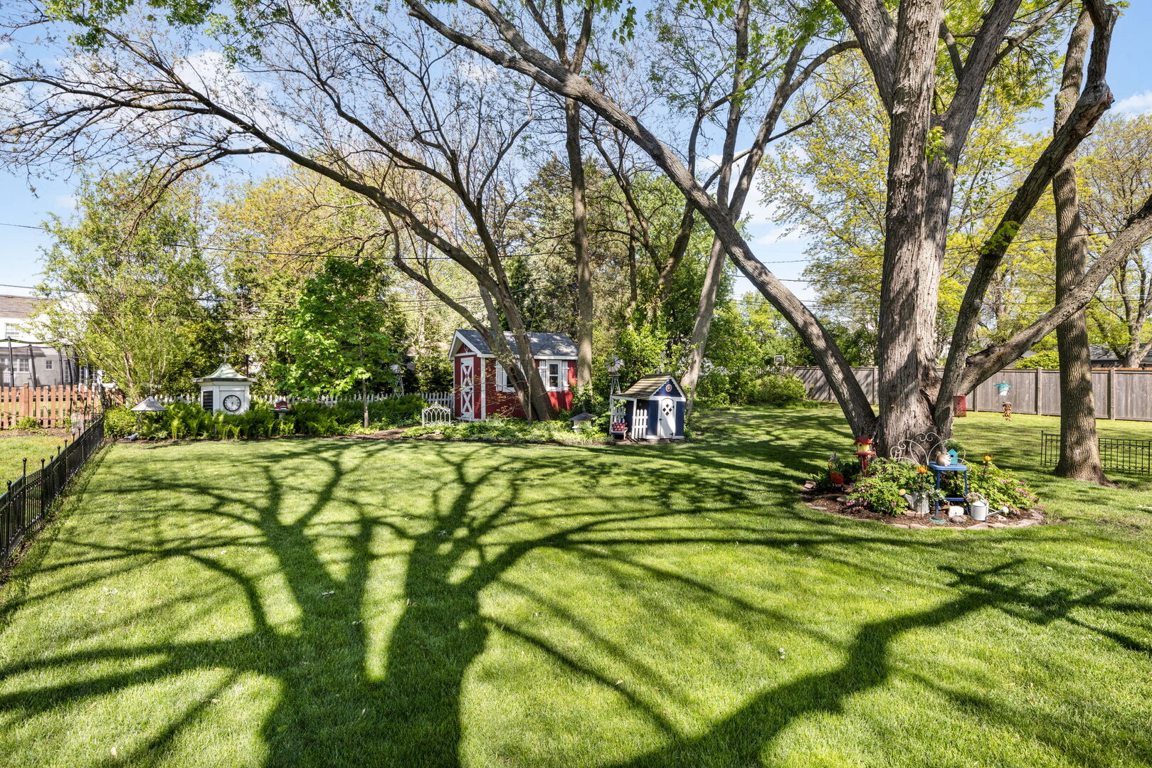 4628 Wolf Road, Western Springs, IL 60558