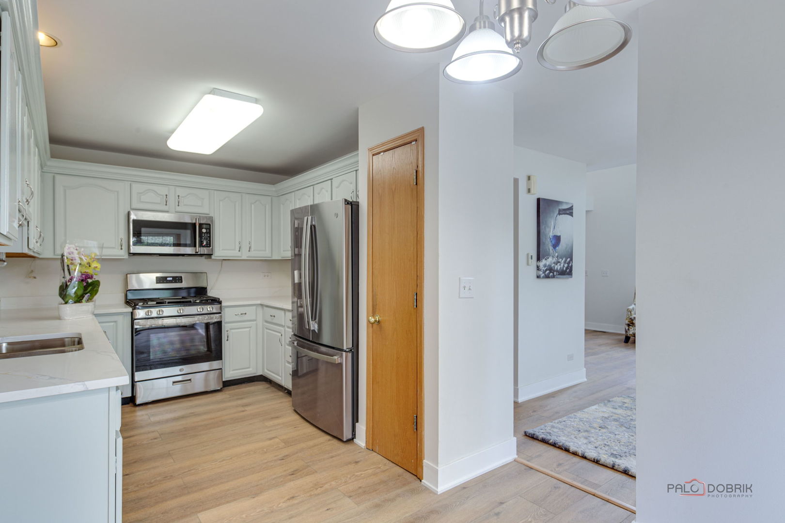 2944 Oak Court #2944, Schaumburg, IL 60193