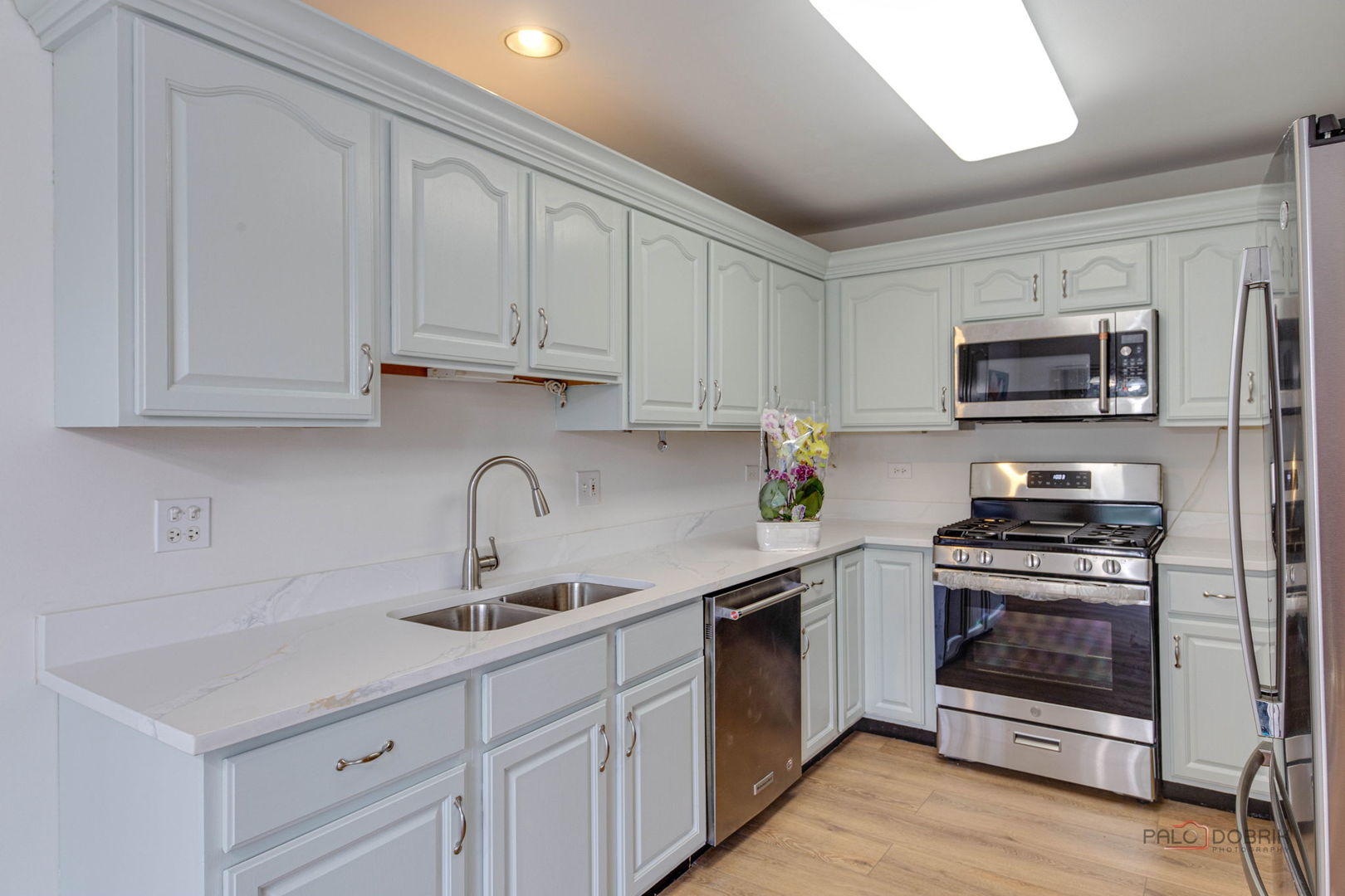 2944 Oak Court #2944, Schaumburg, IL 60193