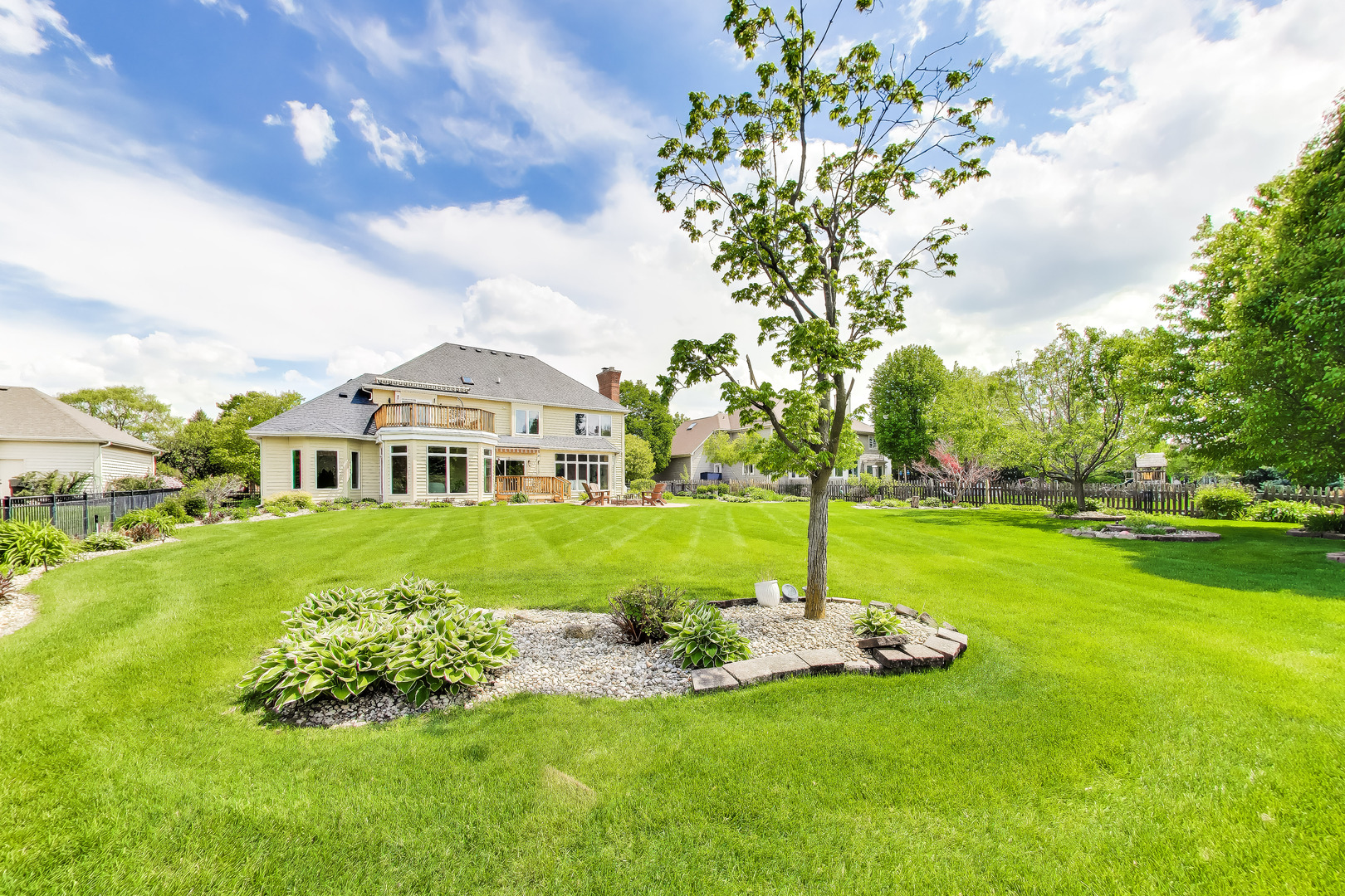 2615 Saddlebrook Drive, Naperville, IL 60564