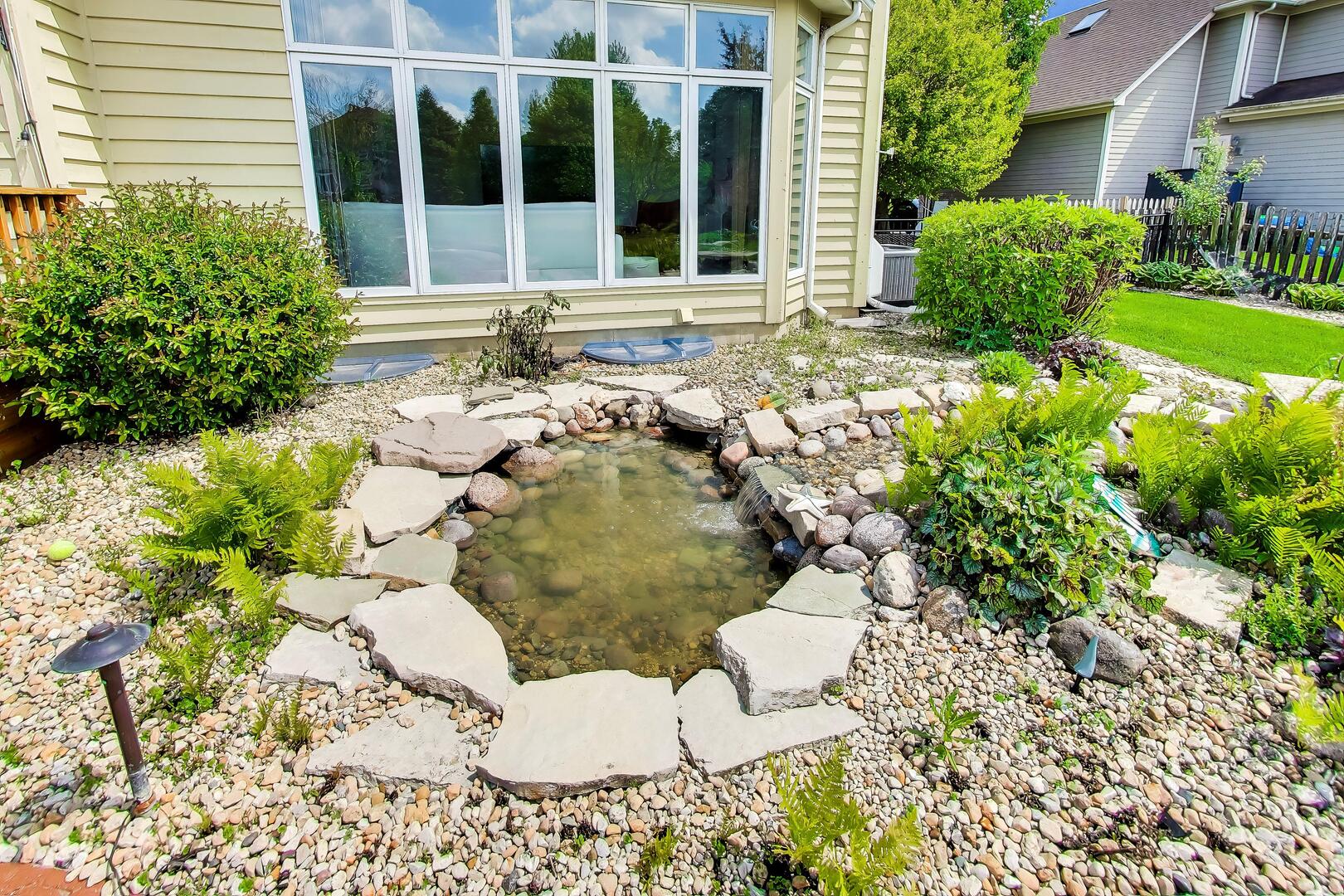 2615 Saddlebrook Drive, Naperville, IL 60564