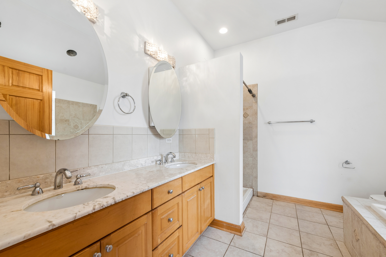 4405 N Redwood Drive, Norridge, IL 60706
