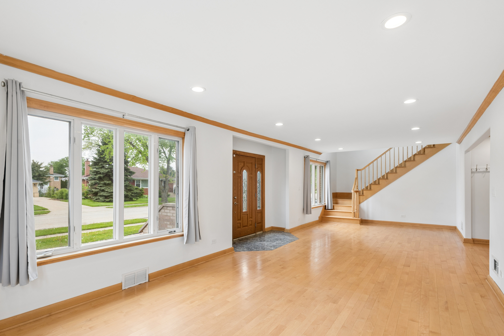 4405 N Redwood Drive, Norridge, IL 60706