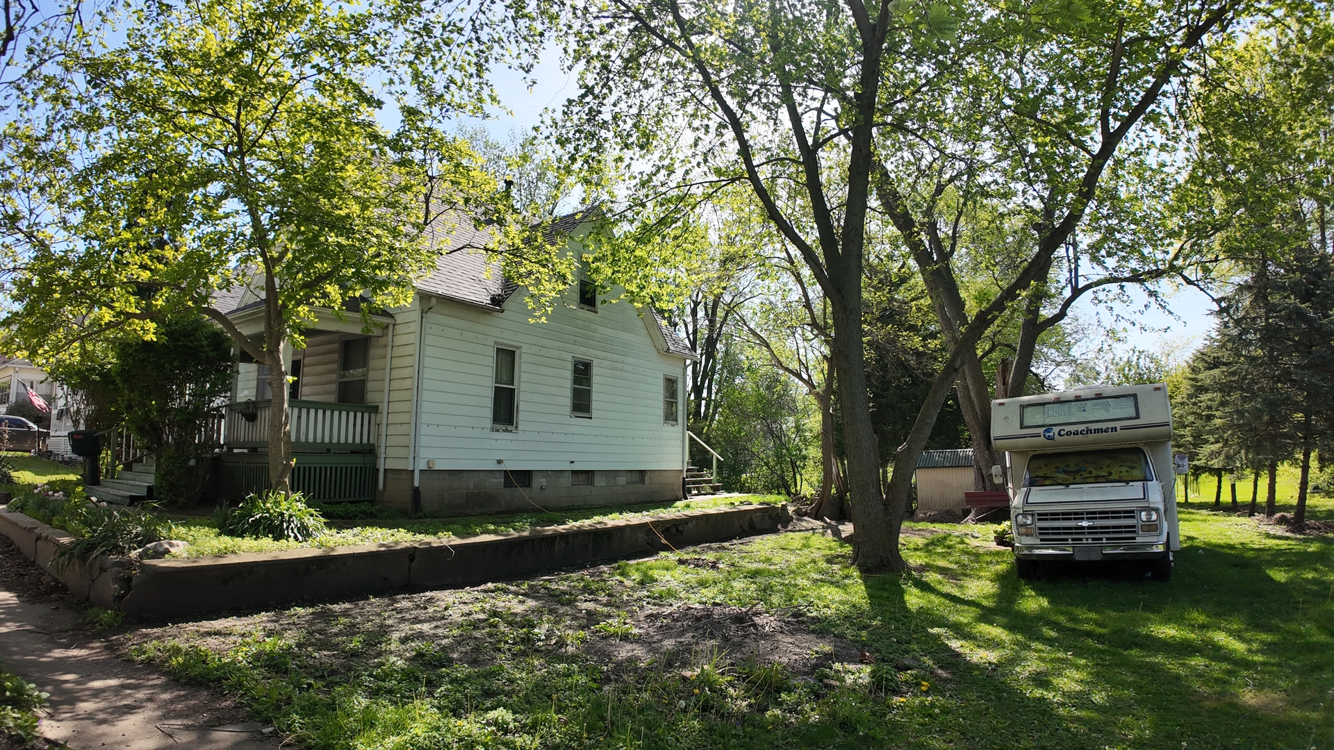 113 S Isabella Street, Clinton, IL 61727