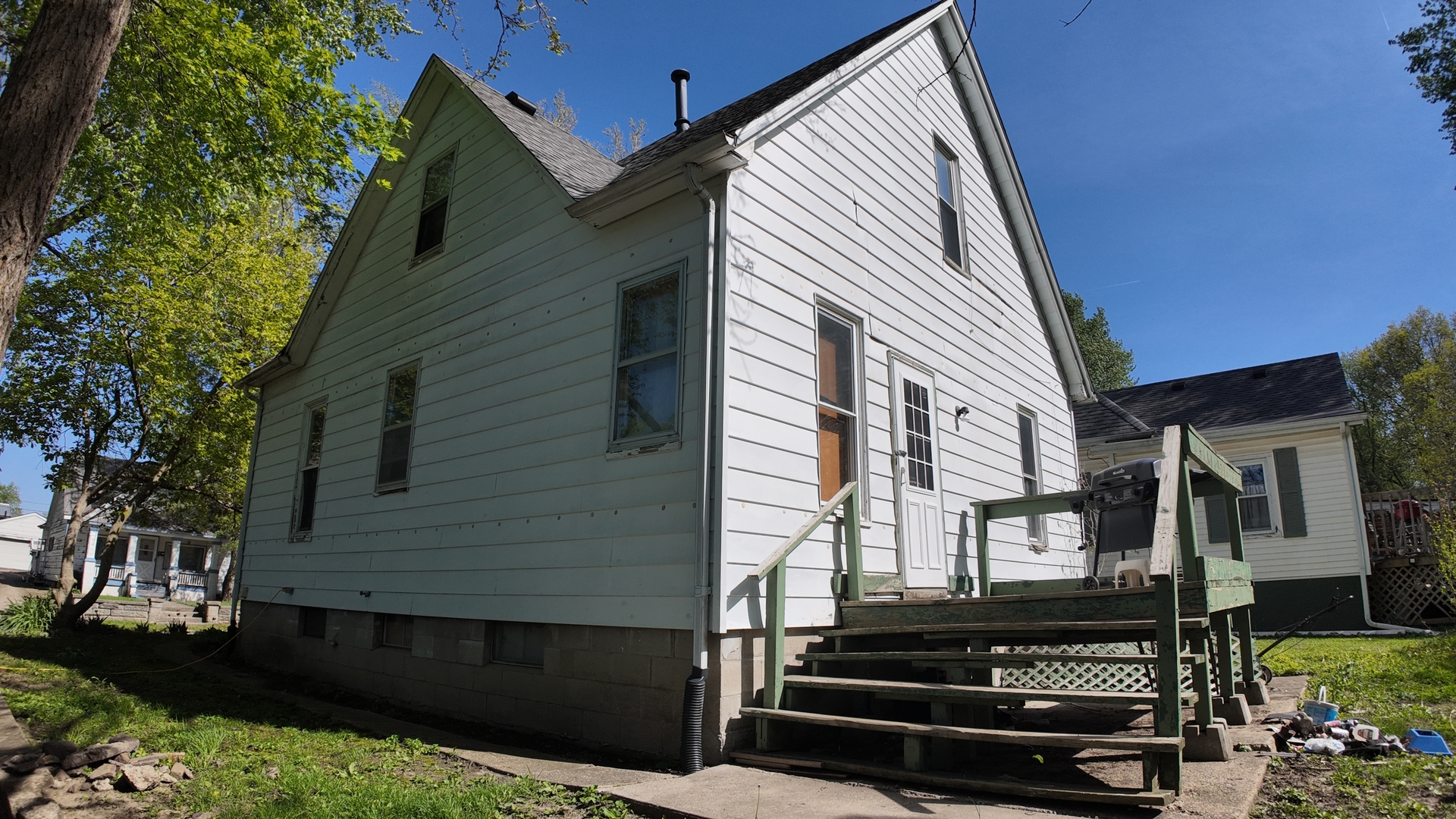 113 S Isabella Street, Clinton, IL 61727