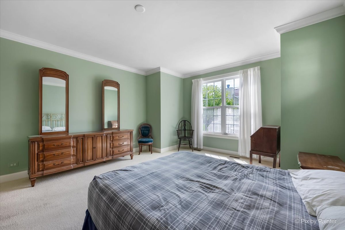 1624 Mansfield Drive, Aurora, IL 60502