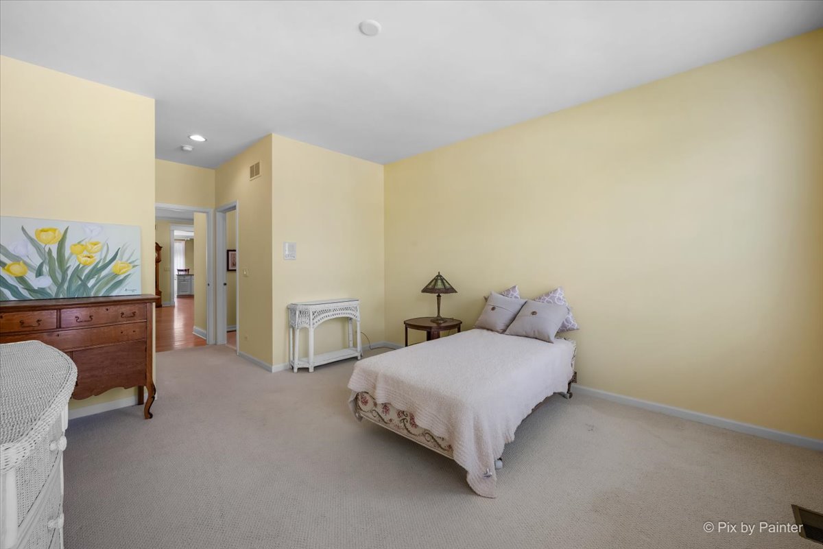 1624 Mansfield Drive, Aurora, IL 60502