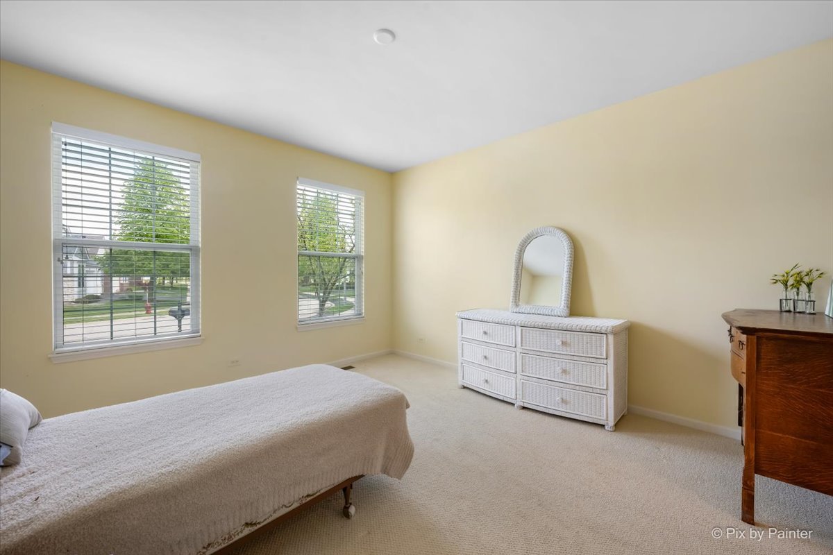 1624 Mansfield Drive, Aurora, IL 60502