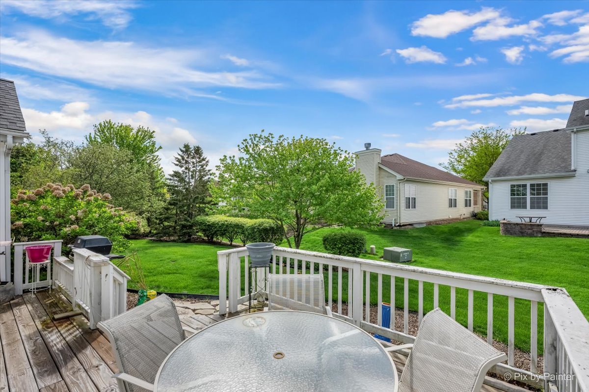 1624 Mansfield Drive, Aurora, IL 60502