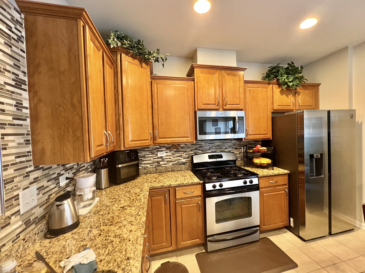 8537 Grove Street, Morton Grove, IL 60053