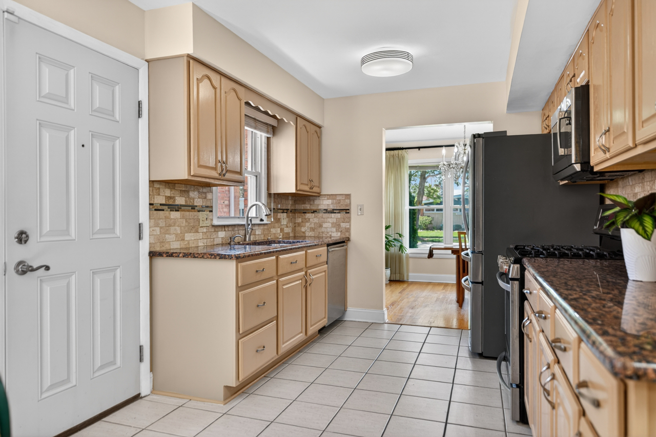 3873 Brummel Street, Skokie, IL 60076