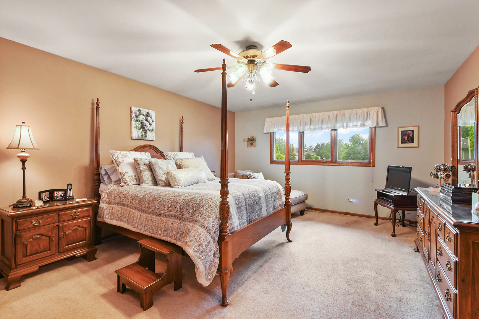 8255 W 138th Street, Orland Park, IL 60462