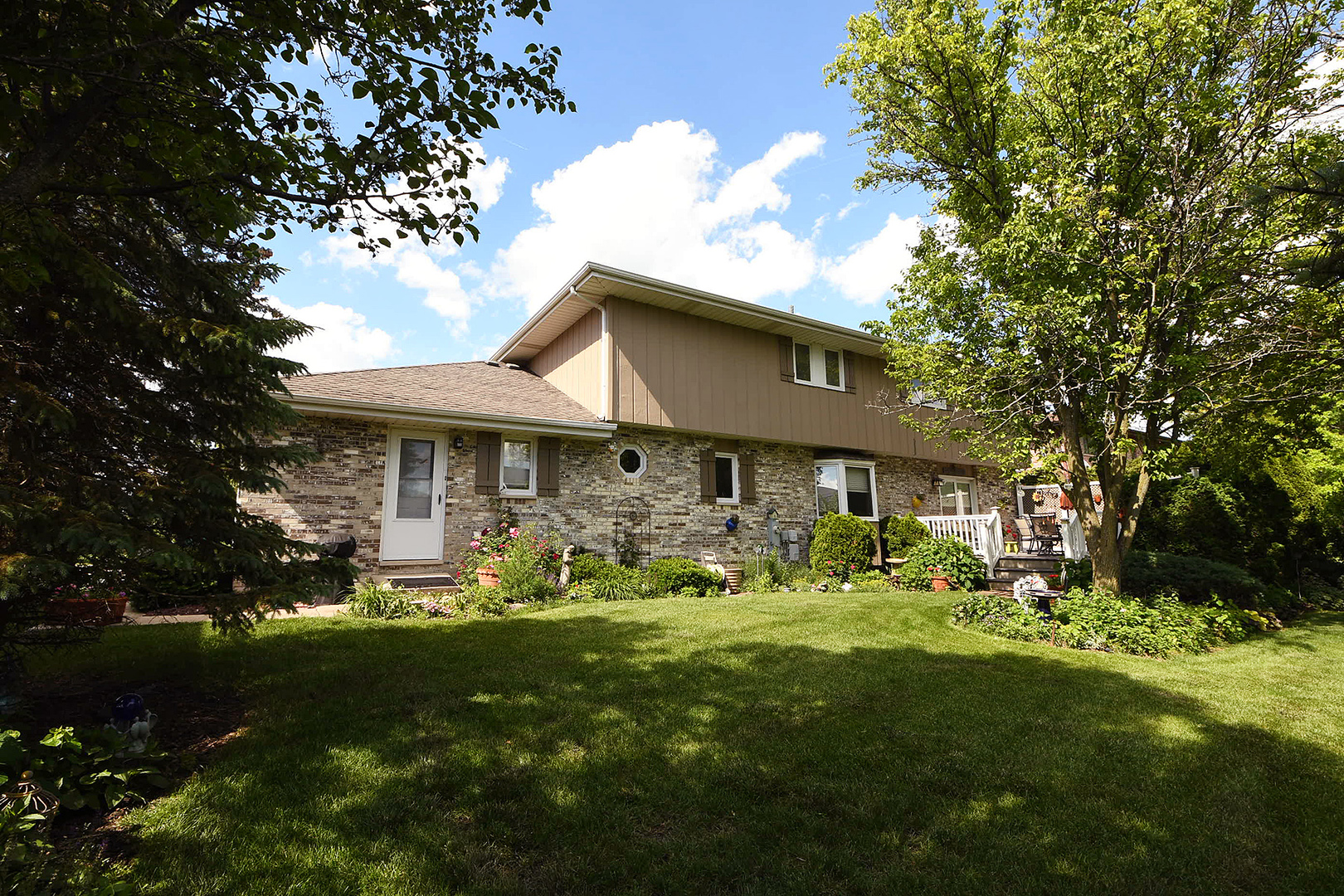 8255 W 138th Street, Orland Park, IL 60462