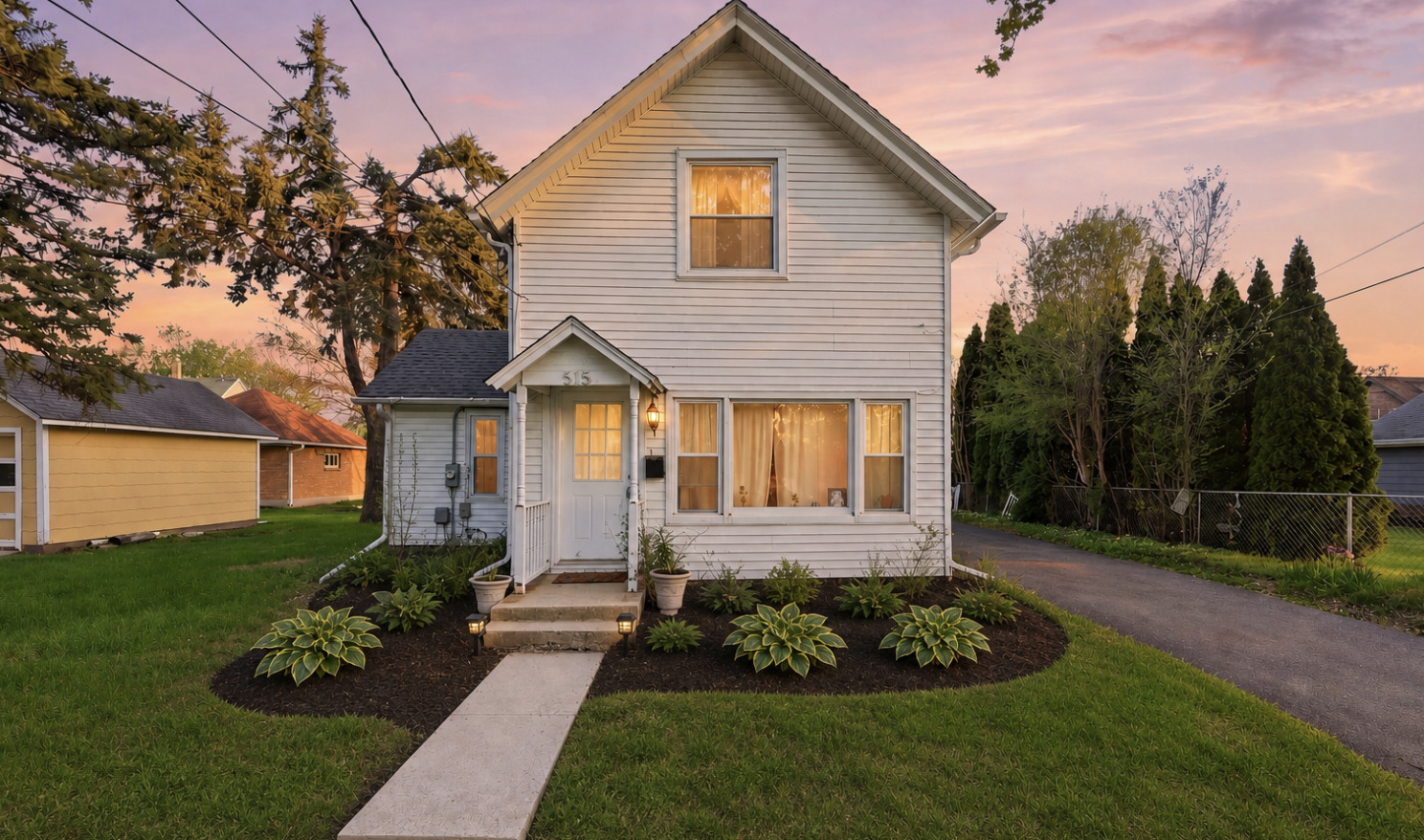 515 Oak Street, Elgin, IL 60123