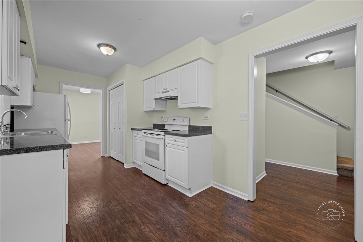 751 Monticello Drive, Naperville, IL 60563