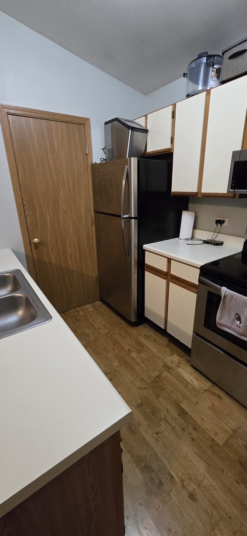 1347 Cunat Court #2D, Lake In The Hills, IL 60156