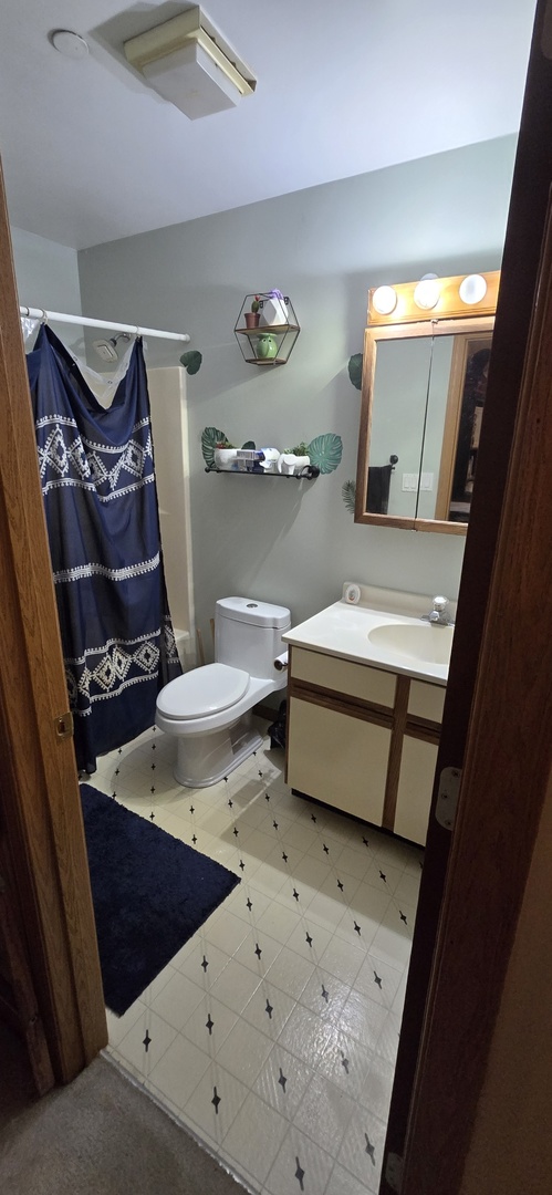 1347 Cunat Court #2D, Lake In The Hills, IL 60156