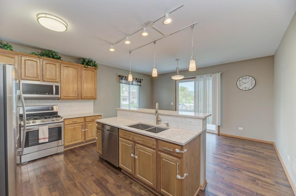 6415 Valley Ridge Drive, Plainfield, IL 60586