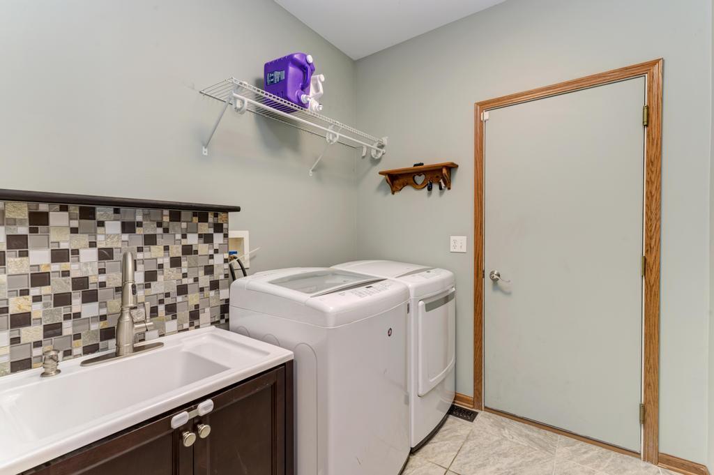 6415 Valley Ridge Drive, Plainfield, IL 60586
