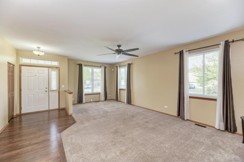 6415 Valley Ridge Drive, Plainfield, IL 60586